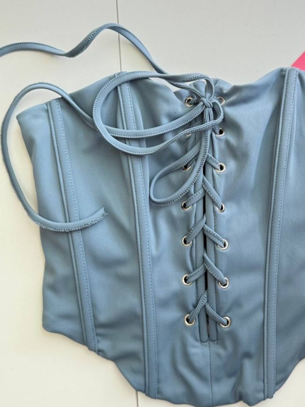 Edikted Kilah Strapless Corset Top